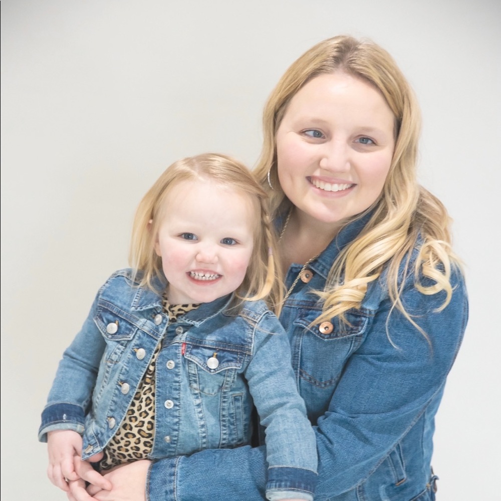 Meet your Posher, Kayla